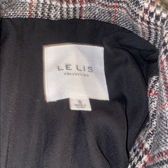 Great blazer - Picture 3 of 3